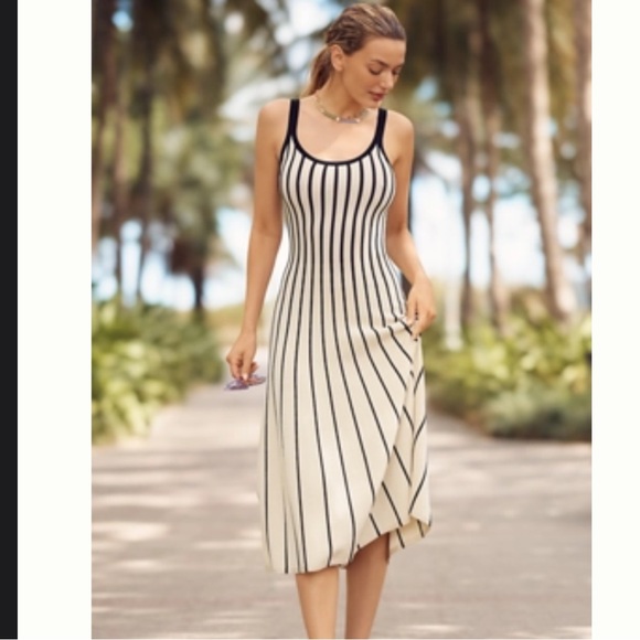ASTR THE LABEL IRECIA KNITTED DRESS - Picture 1 of 2